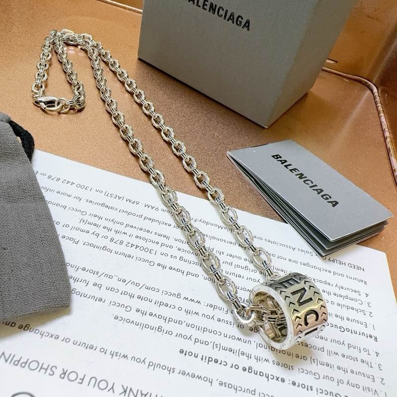 Balenciaga Necklace 09yxx26